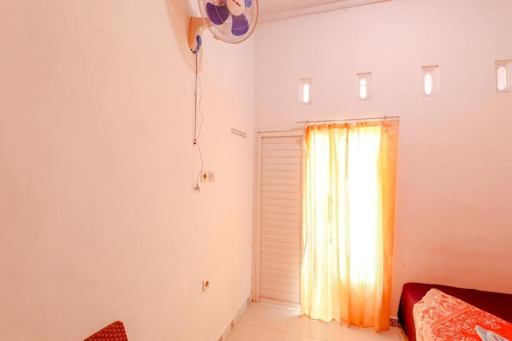 Pinky Guest House Syariah Kota Batu Batu (East Java) Exterior photo