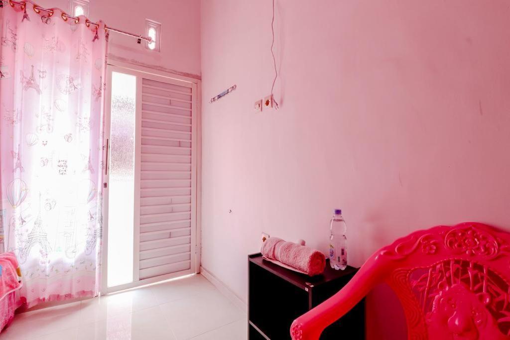 Pinky Guest House Syariah Kota Batu Batu (East Java) Exterior photo