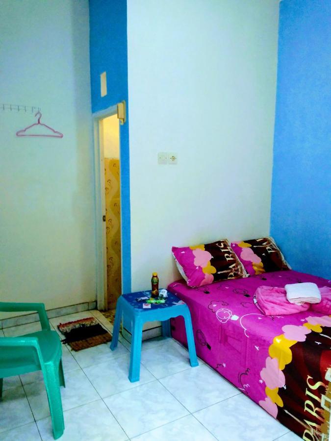 Pinky Guest House Syariah Kota Batu Batu (East Java) Exterior photo